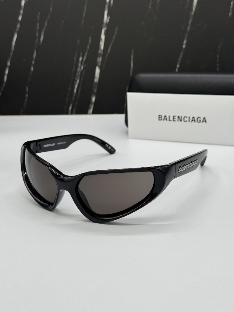 New Balenciaga Bb0202s 001 Black Oversized Women Sunglasses Balenciaga Eyewear